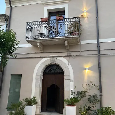 Oikia לינה וארוחת בוקר