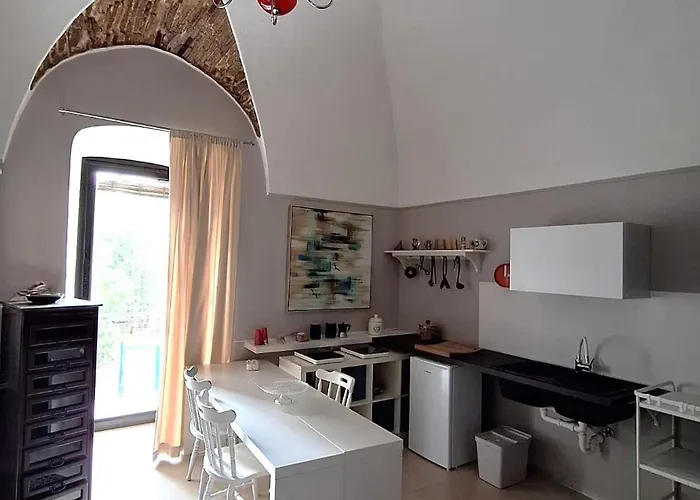 Oikia Bed & Breakfast 3*