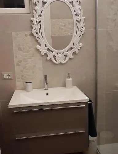 Oikia לינה וארוחת בוקר